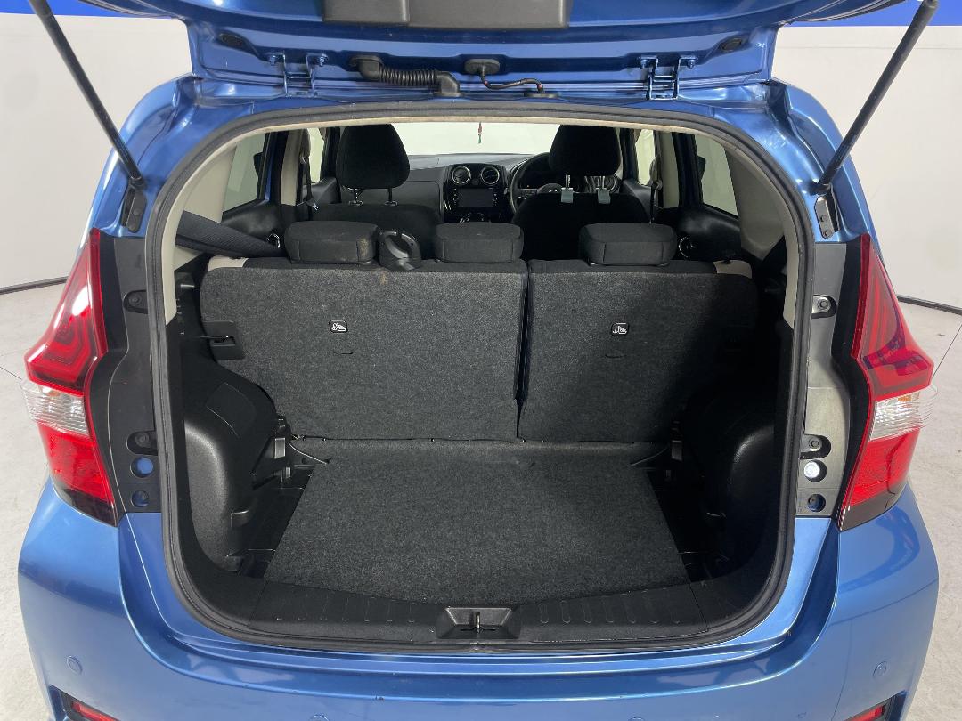 Photo '12' of Nissan Note