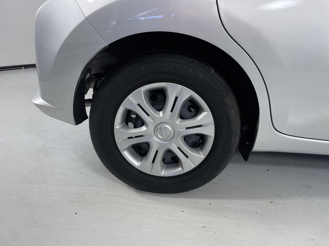 Photo '12' of Nissan Note