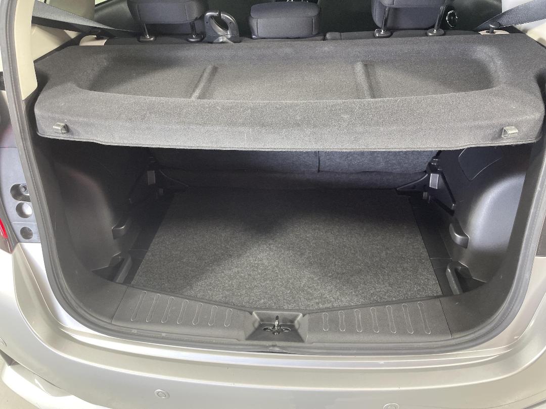 Photo '14' of Nissan Note