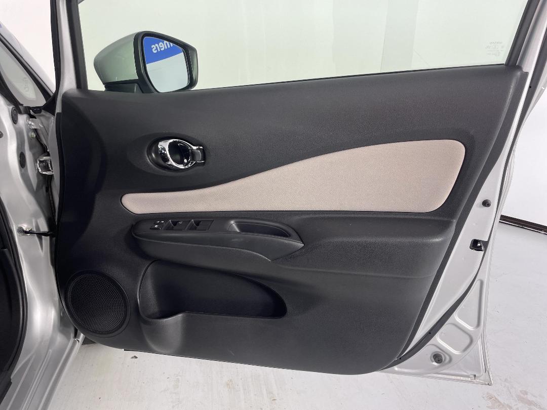 Photo '15' of Nissan Note