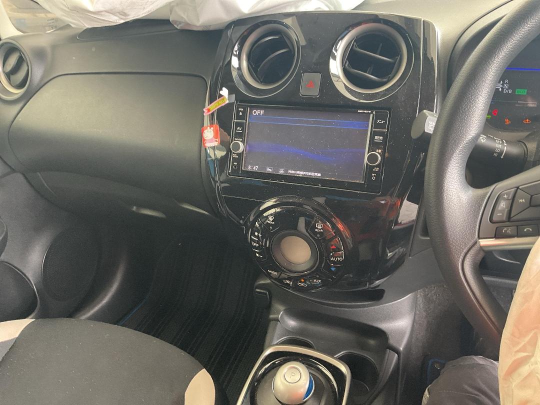 Photo '20' of Nissan Note Hybrid