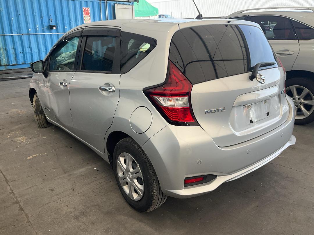 Photo '4' of Nissan Note Photo '4' of Nissan Note