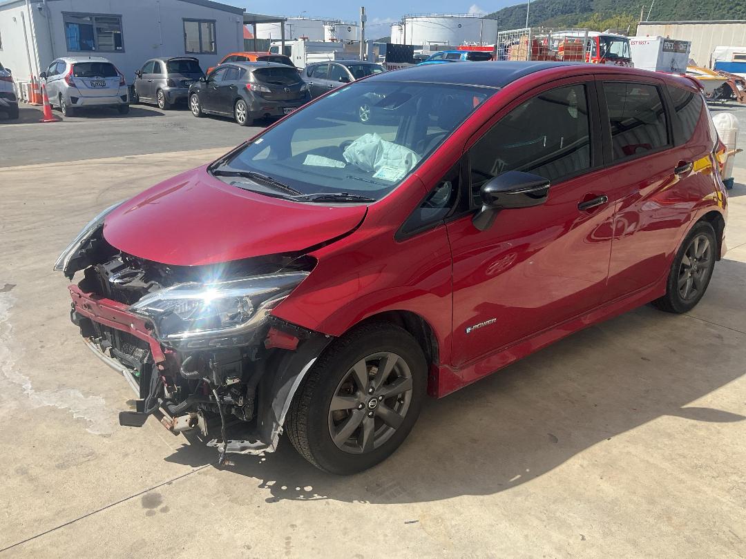 Photo '2' of Nissan Note E-Power Photo '2' of Nissan Note E-Power