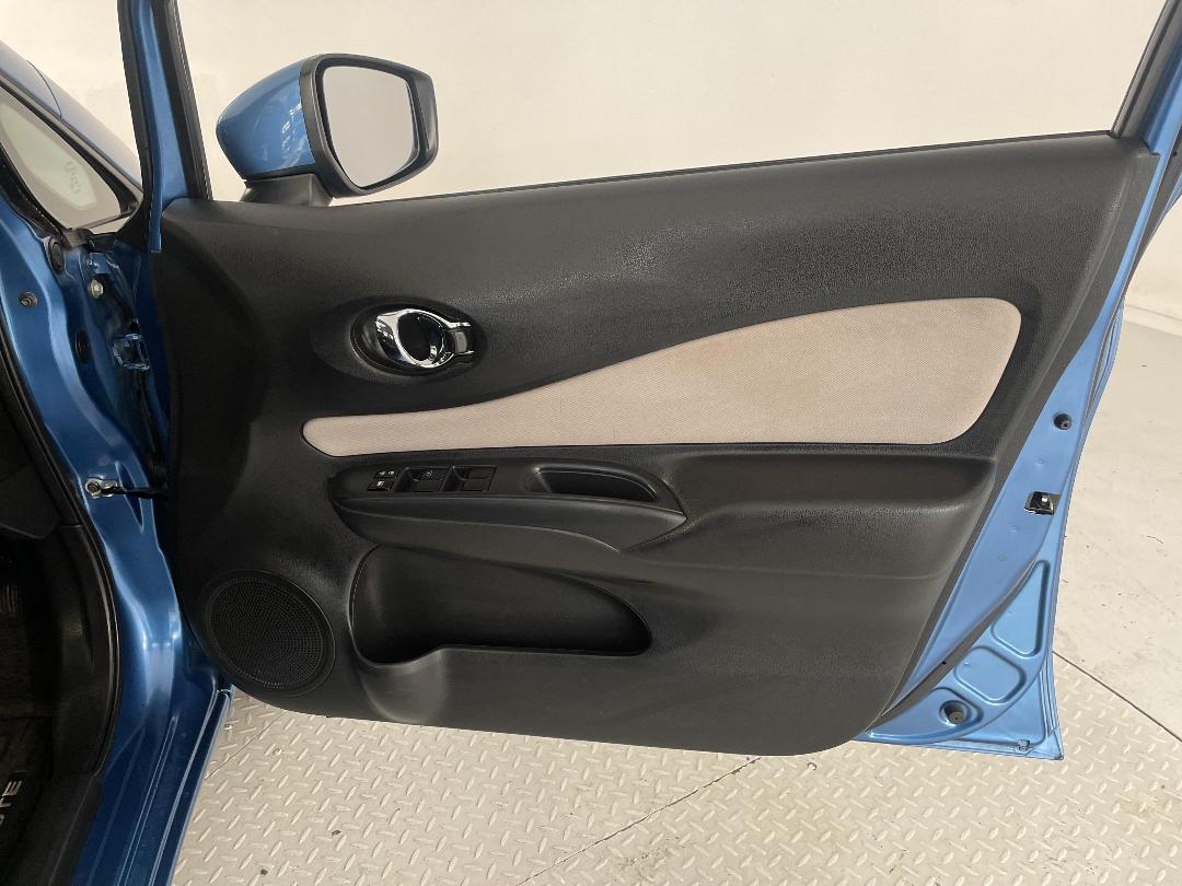 Photo '15' of Nissan Note Photo '15' of Nissan Note