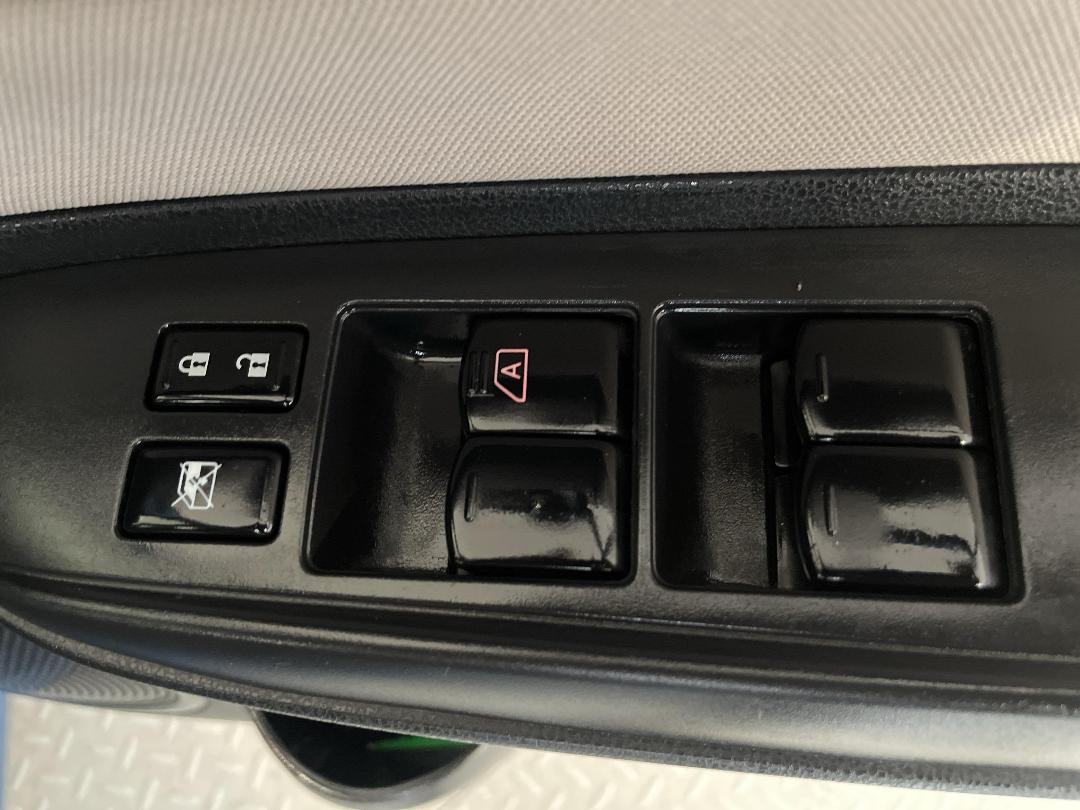 Photo '23' of Nissan Note Photo '23' of Nissan Note