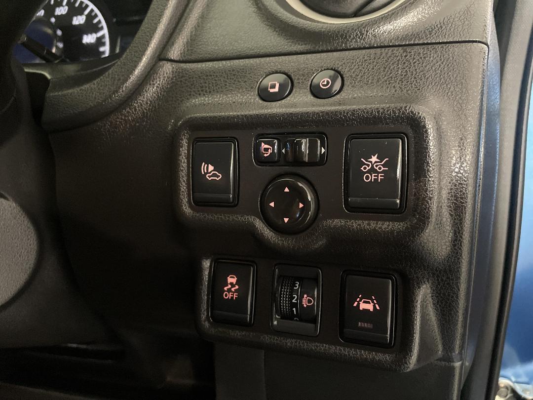 Photo '24' of Nissan Note Photo '24' of Nissan Note