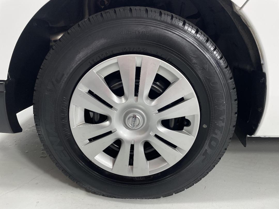 Photo '10' of Nissan NV350 Photo '10' of Nissan NV350