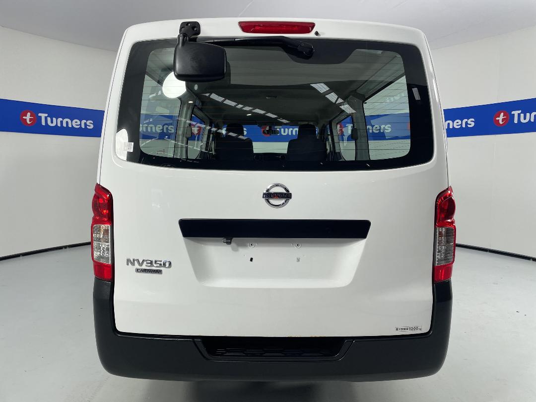 Photo '6' of Nissan NV350 Photo '6' of Nissan NV350