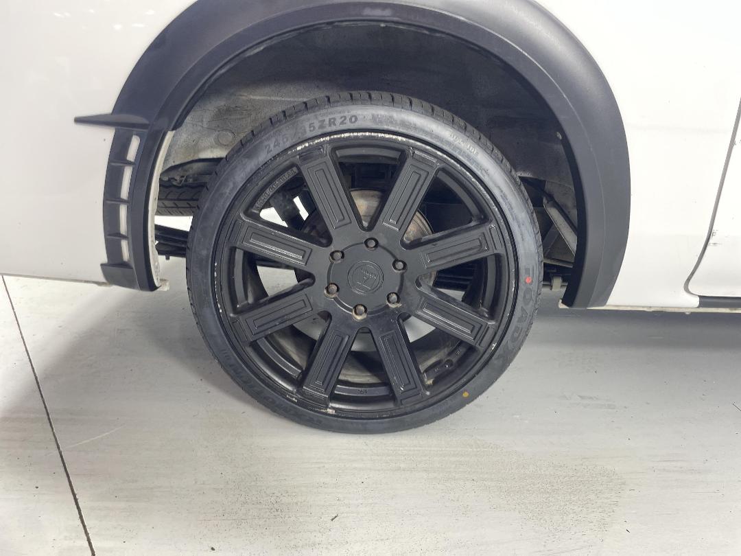 Photo '12' of Nissan NV350 Photo '12' of Nissan NV350