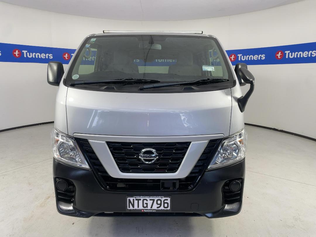 Photo '2' of Nissan NV350