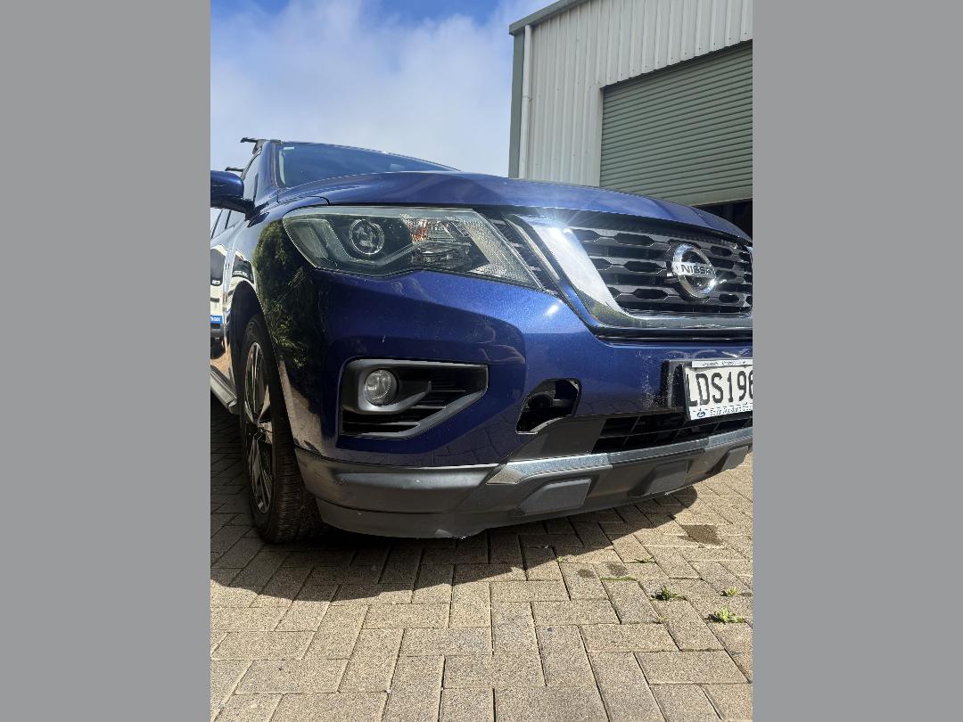 Photo '7' of Nissan Pathfinder TI Photo '7' of Nissan Pathfinder TI