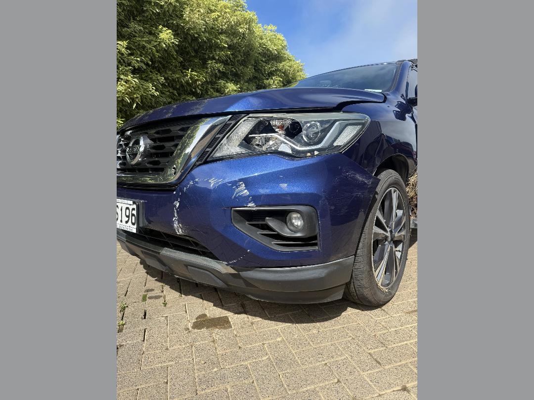 Photo '8' of Nissan Pathfinder TI Photo '8' of Nissan Pathfinder TI