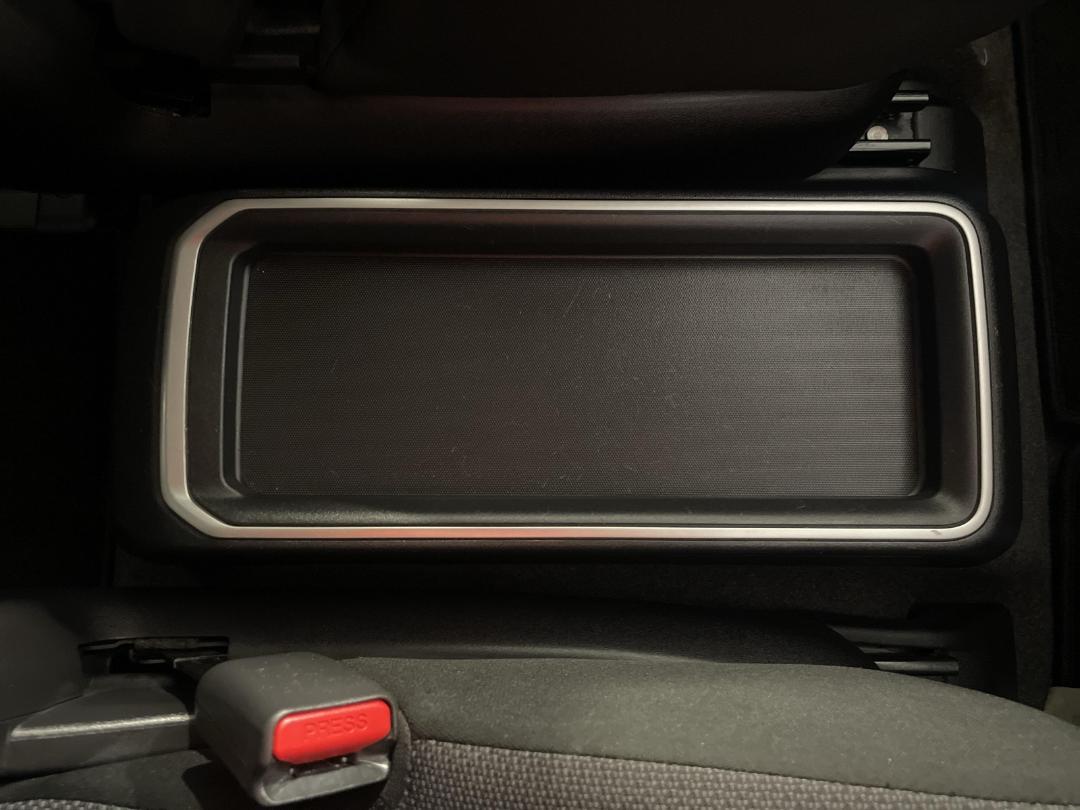 Photo '33' of Nissan Serena