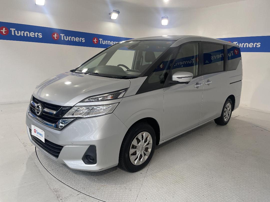 Photo '4' of Nissan Serena