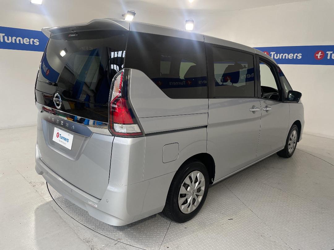 Photo '7' of Nissan Serena