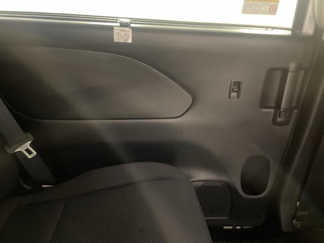 Photo '19' of Nissan Serena