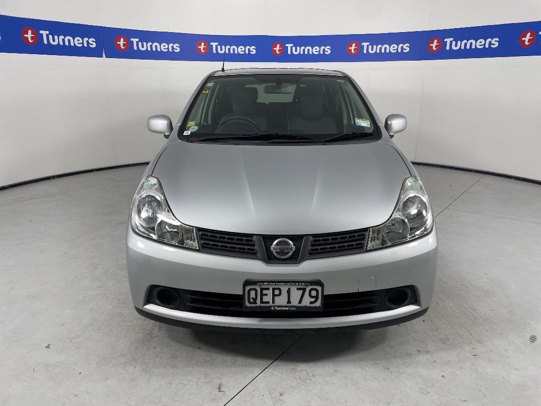 Photo '2' of Nissan Wingroad Photo '2' of Nissan Wingroad