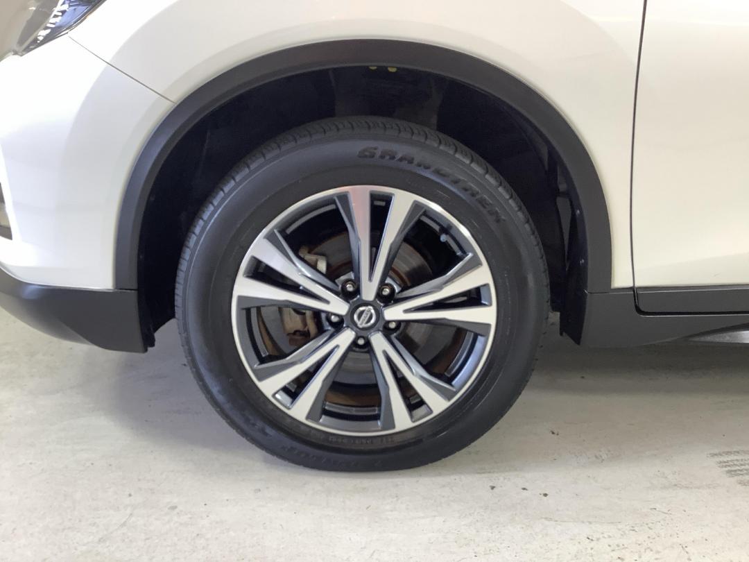 Photo '10' of Nissan X-Trail Photo '10' of Nissan X-Trail