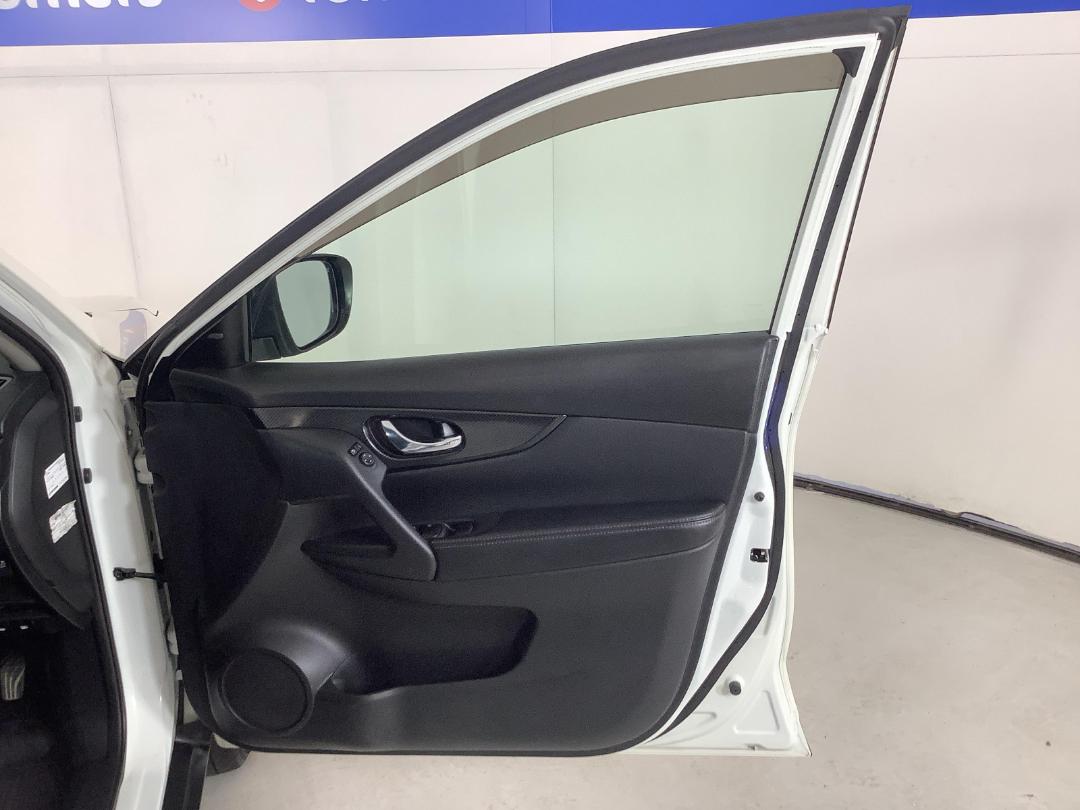 Photo '15' of Nissan X-Trail Photo '15' of Nissan X-Trail