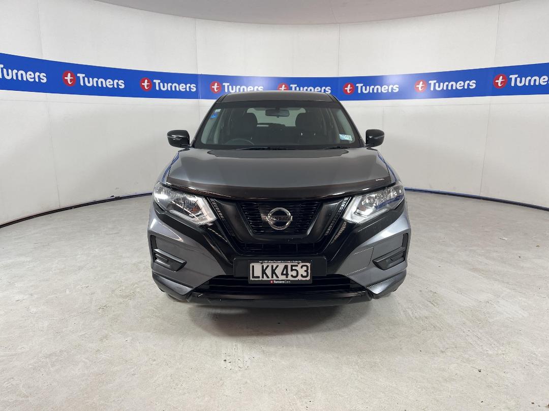 Photo '2' of Nissan X-Trail