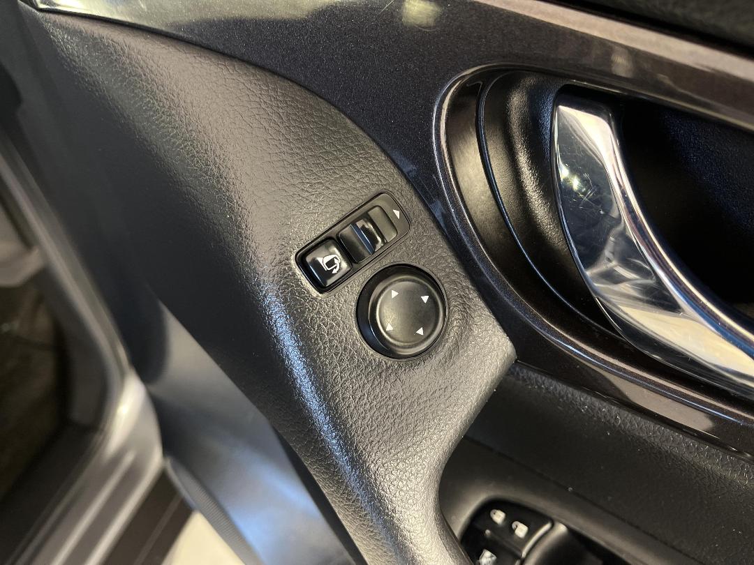 Photo '24' of Nissan X-Trail