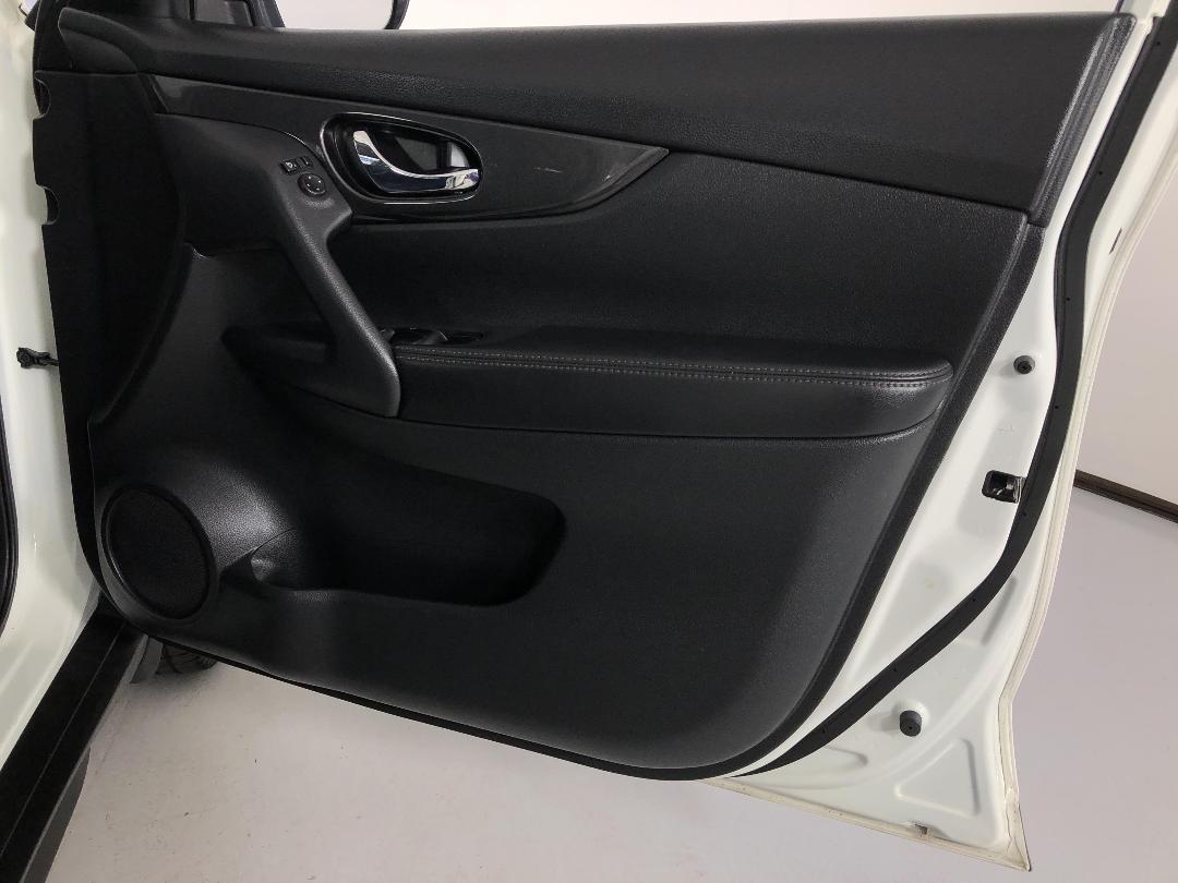 Photo '15' of Nissan X-Trail