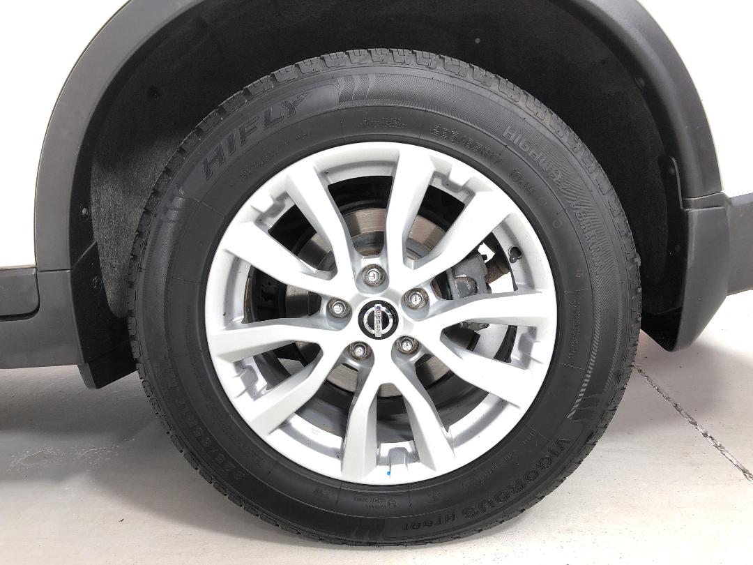 Photo '11' of Nissan X-Trail