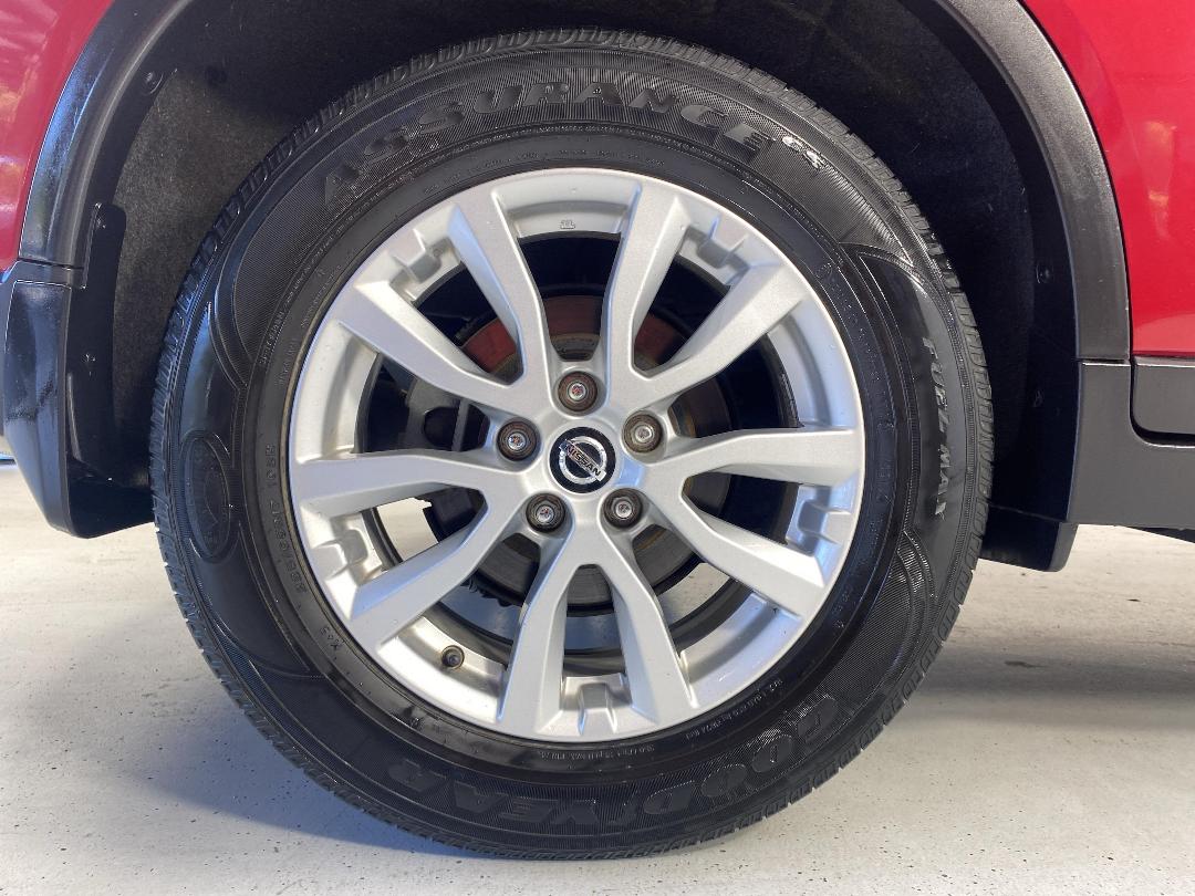 Photo '12' of Nissan X-Trail