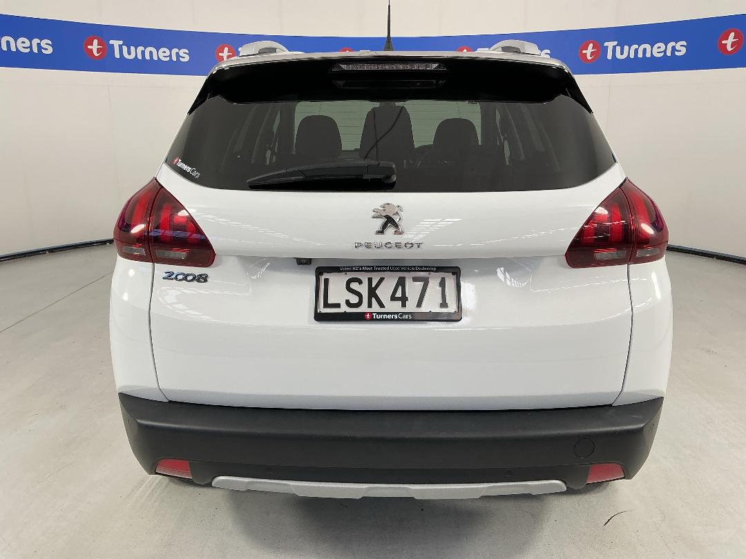 Photo '6' of Peugeot 2008