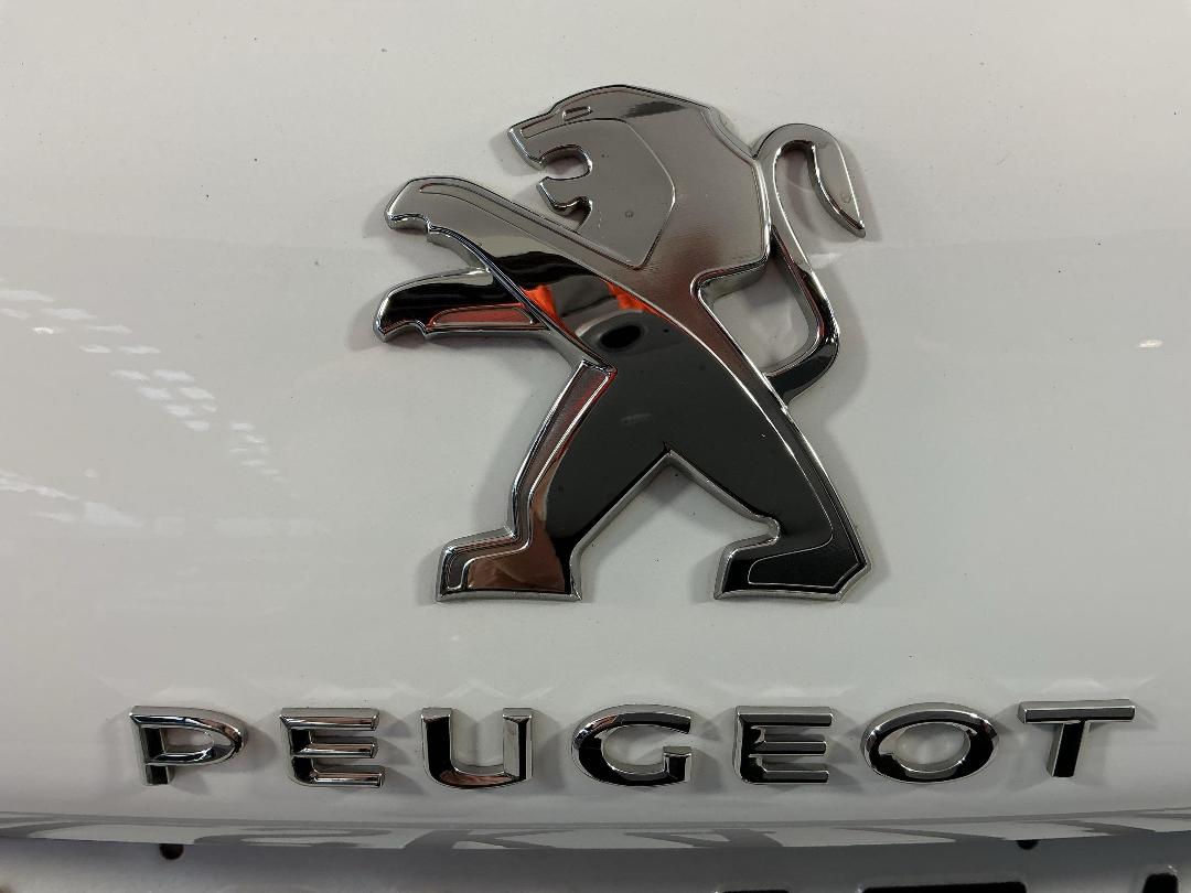 Photo '29' of Peugeot 2008
