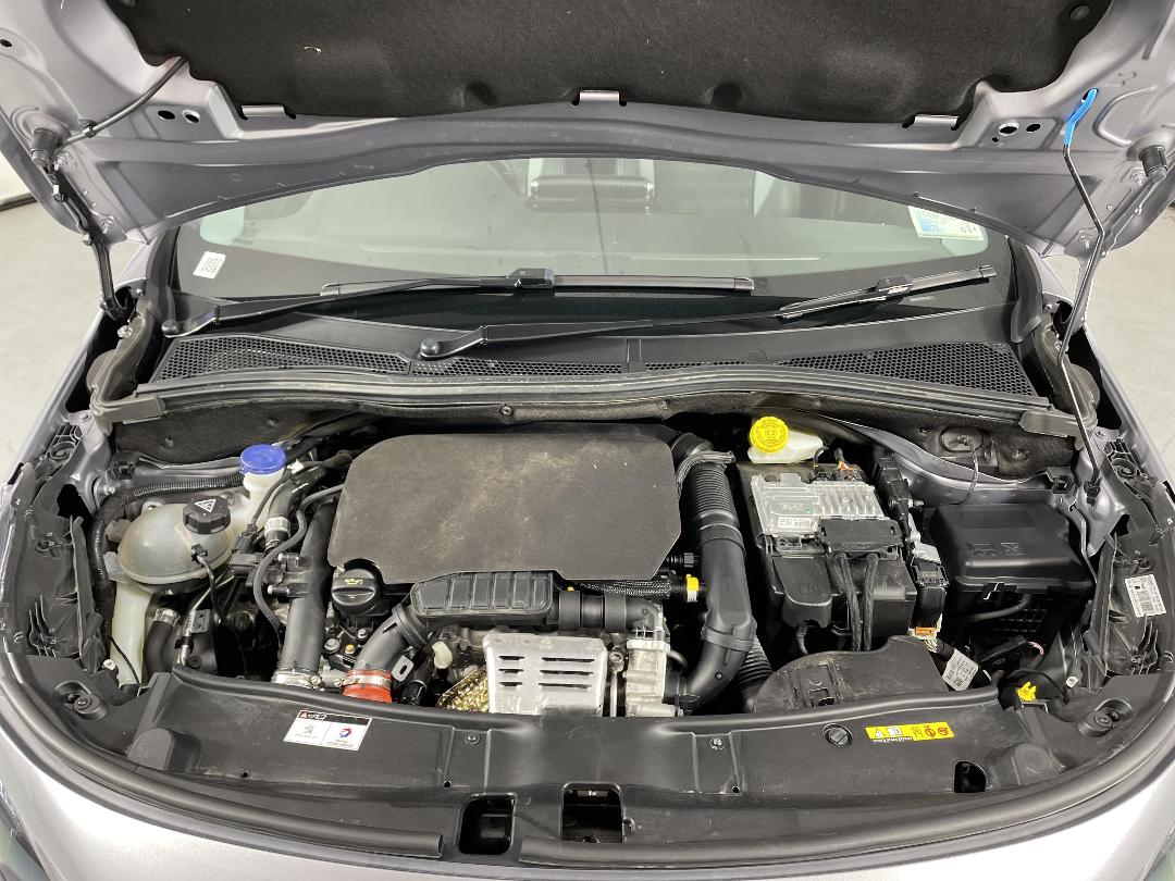 Photo '13' of Peugeot 2008 Photo '13' of Peugeot 2008