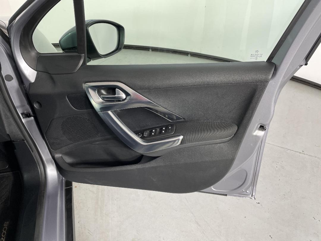 Photo '15' of Peugeot 2008 Photo '15' of Peugeot 2008