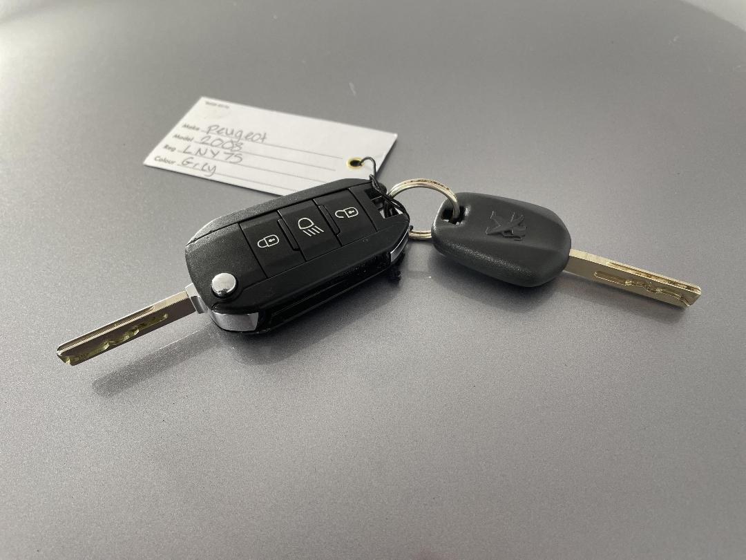 Photo '22' of Peugeot 2008 Photo '22' of Peugeot 2008