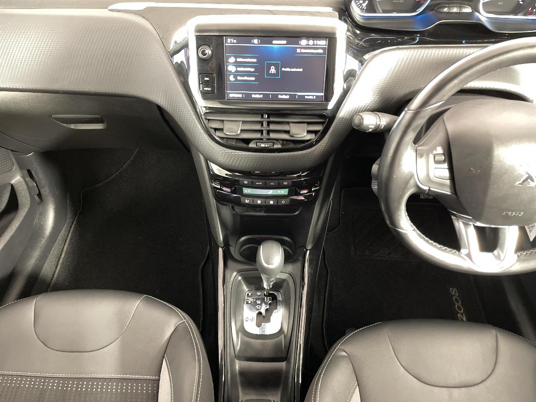 Photo '18' of Peugeot 2008 Photo '18' of Peugeot 2008