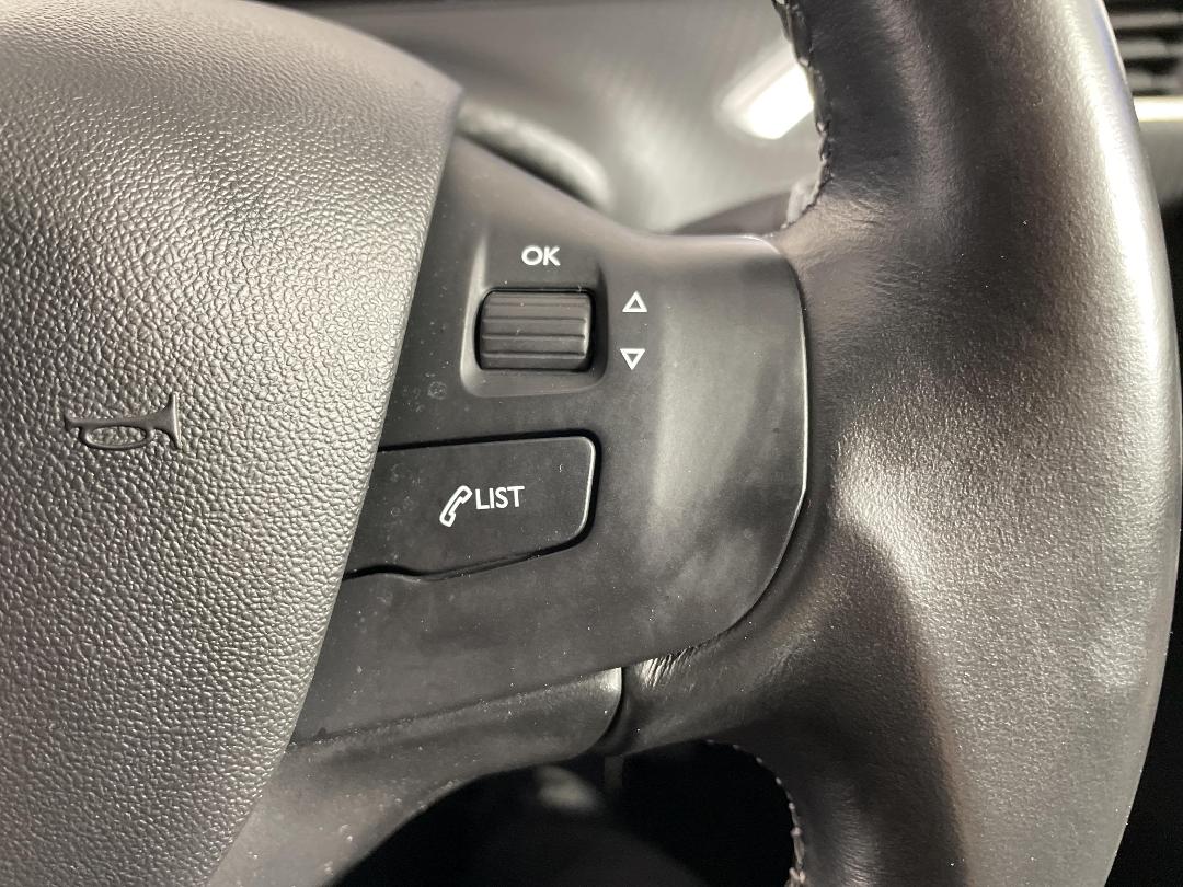 Photo '27' of Peugeot 2008 Photo '27' of Peugeot 2008