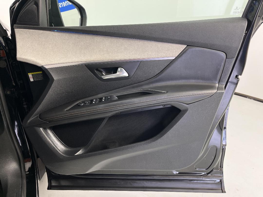 Photo '15' of Peugeot 3008