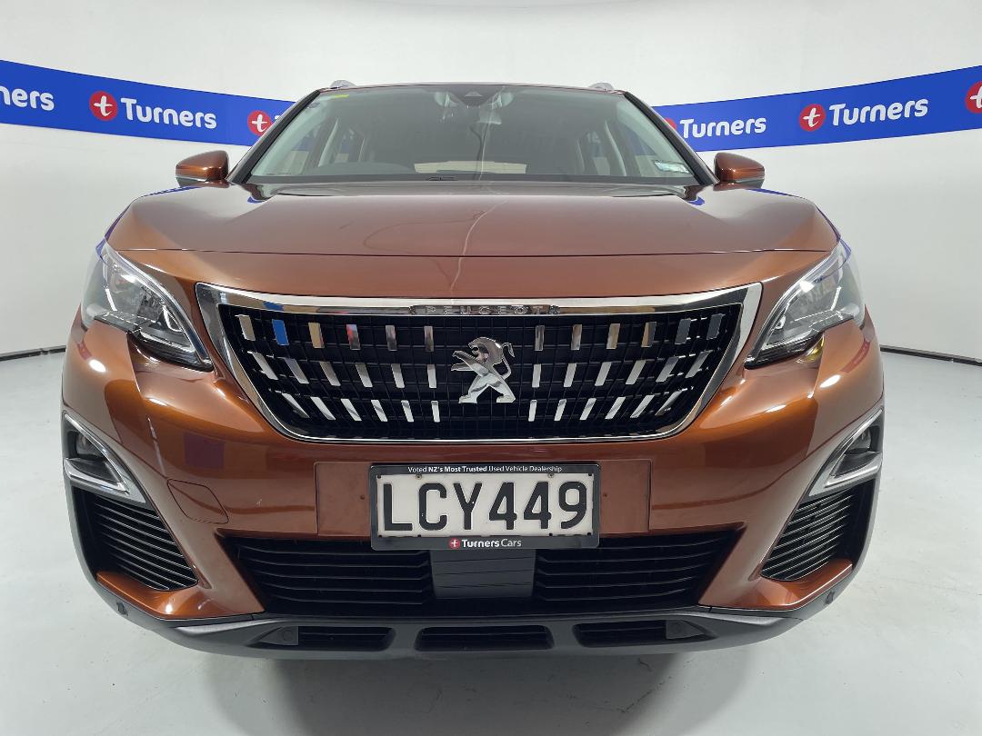 Photo '2' of Peugeot 3008 Photo '2' of Peugeot 3008