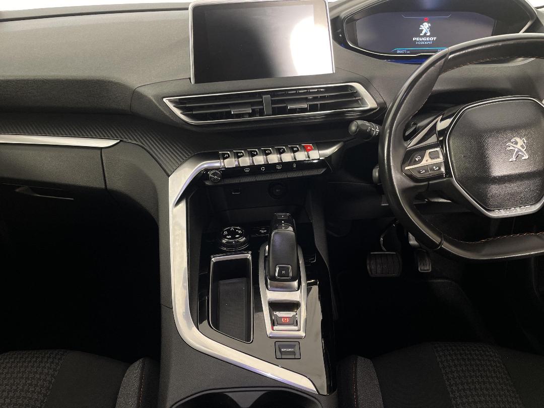 Photo '18' of Peugeot 3008 Photo '18' of Peugeot 3008