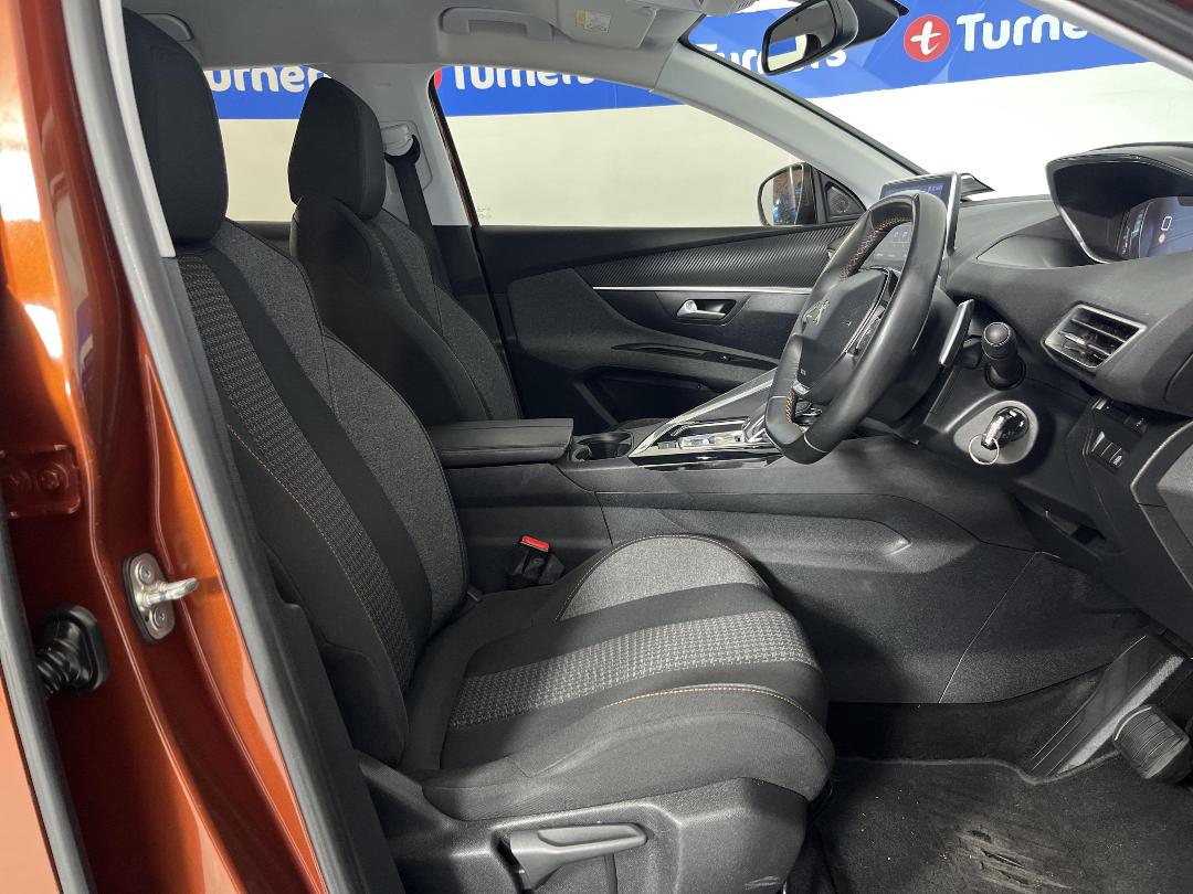 Photo '16' of Peugeot 3008