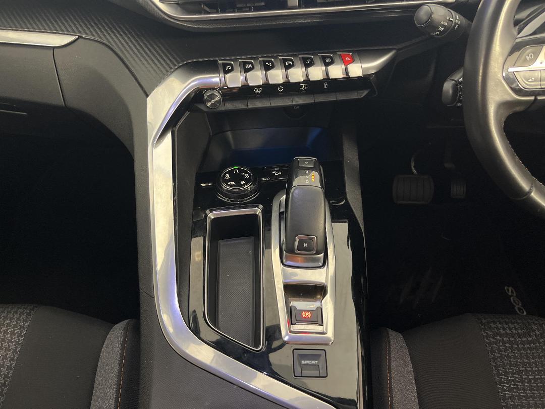 Photo '18' of Peugeot 3008