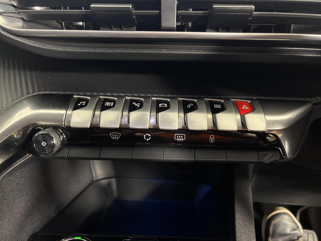 Photo '29' of Peugeot 3008