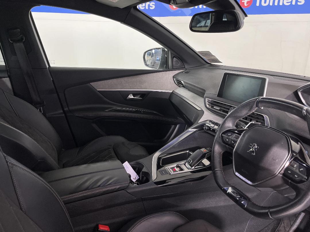 Photo '16' of Peugeot 3008