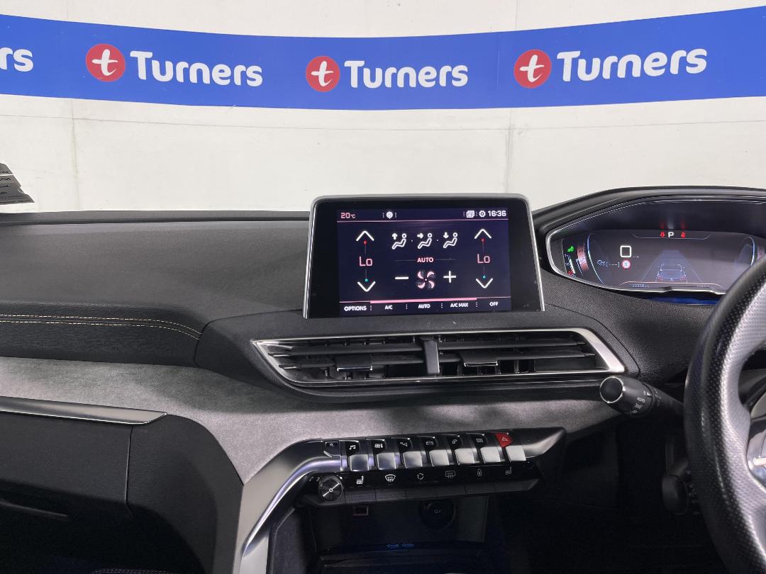 Photo '18' of Peugeot 3008