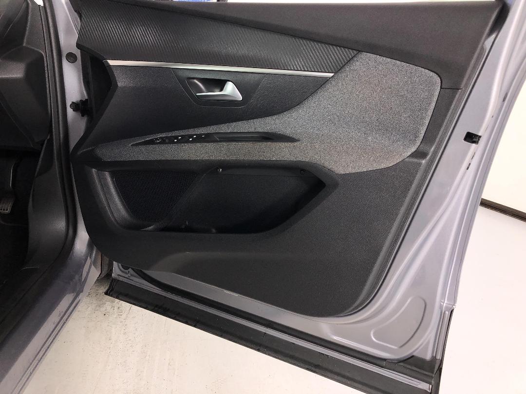 Photo '15' of Peugeot 3008