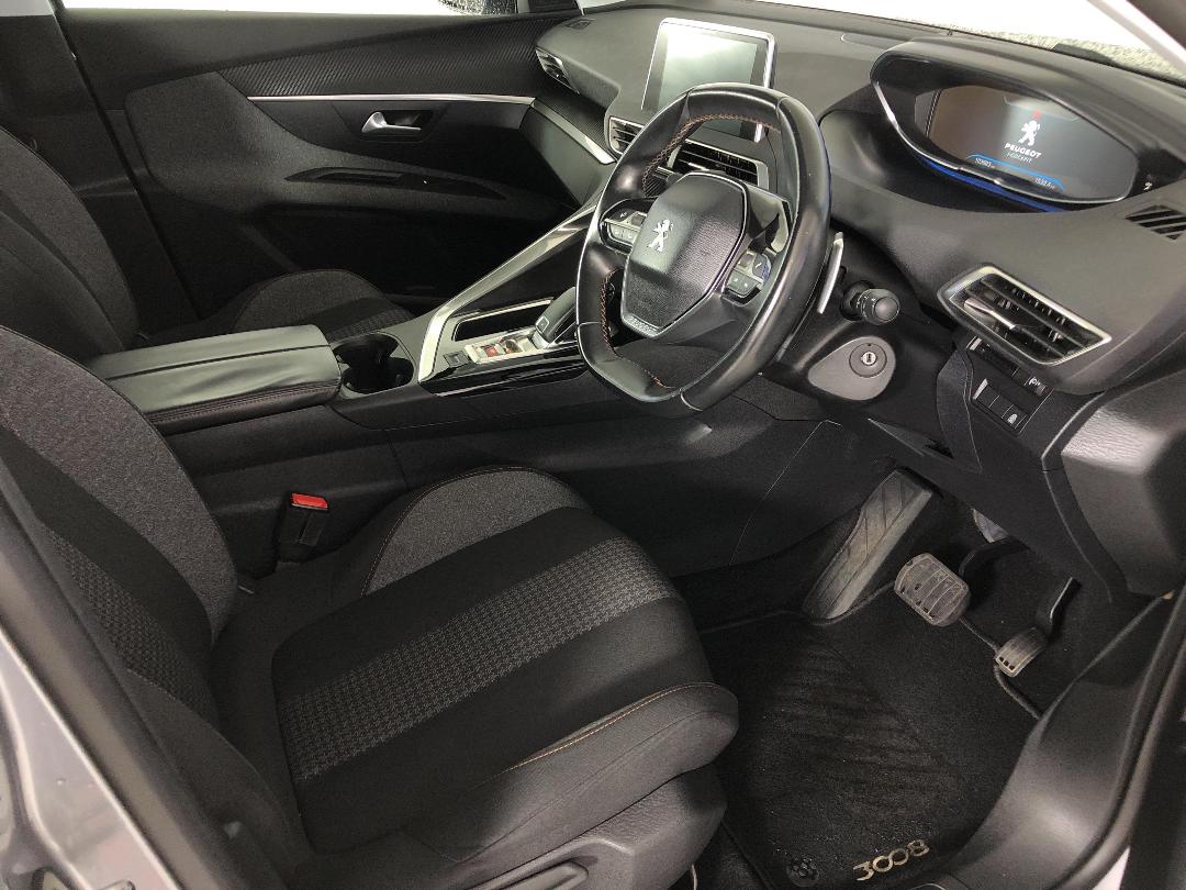 Photo '16' of Peugeot 3008