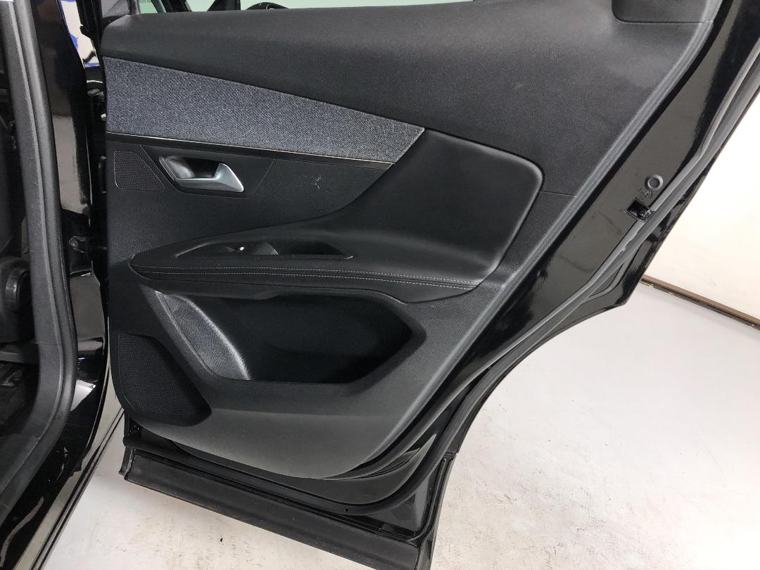 Photo '19' of Peugeot 3008