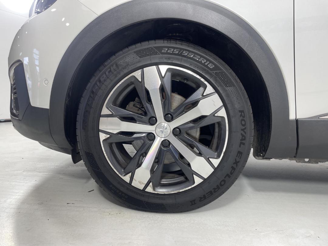 Photo '10' of Peugeot 5008 Photo '10' of Peugeot 5008