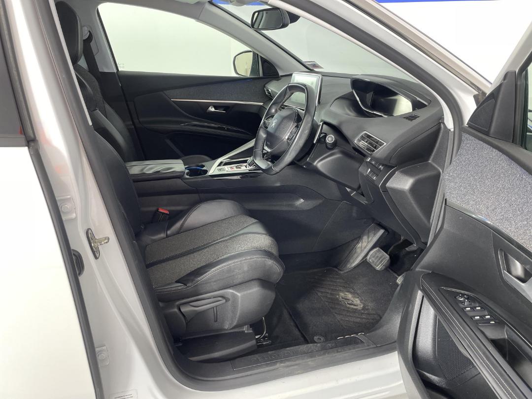 Photo '16' of Peugeot 5008 Photo '16' of Peugeot 5008