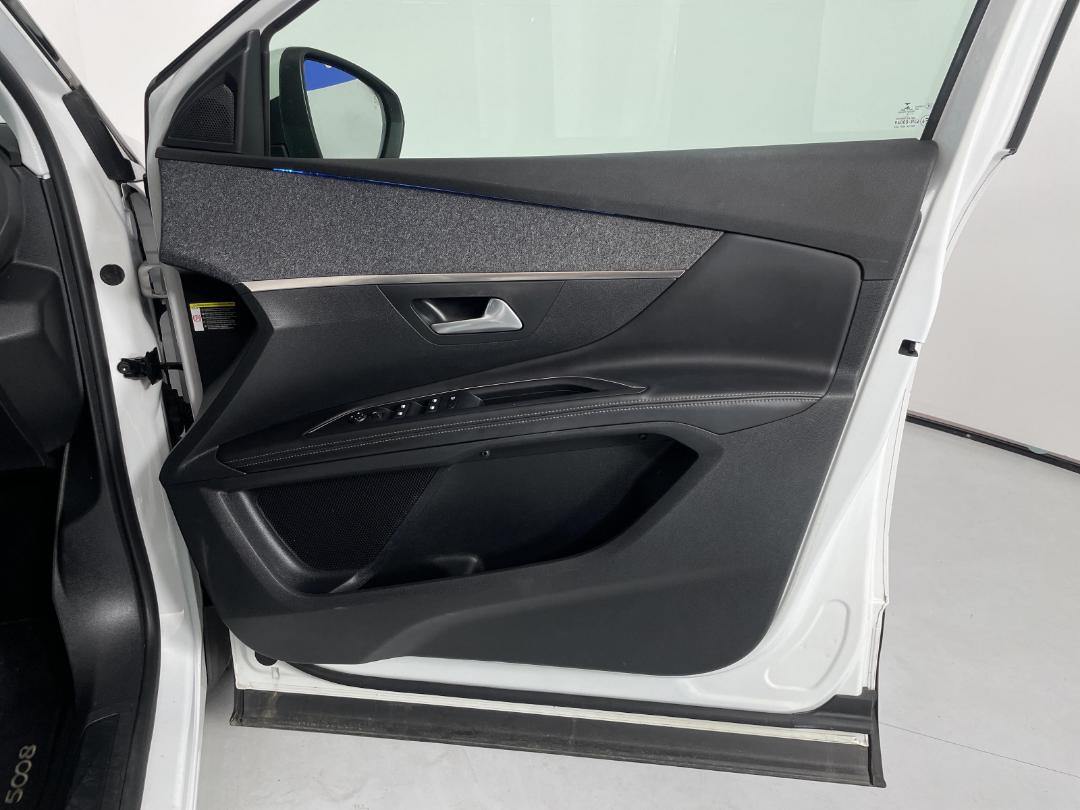 Photo '15' of Peugeot 5008 Photo '15' of Peugeot 5008