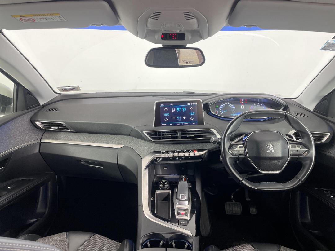 Photo '17' of Peugeot 5008 Photo '17' of Peugeot 5008